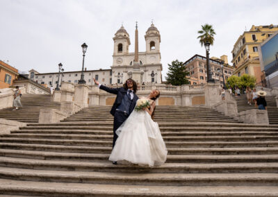 Sposi sulla scalinata di Piazza di Spagna